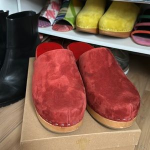 Charlotte Stone Martino - sz 11